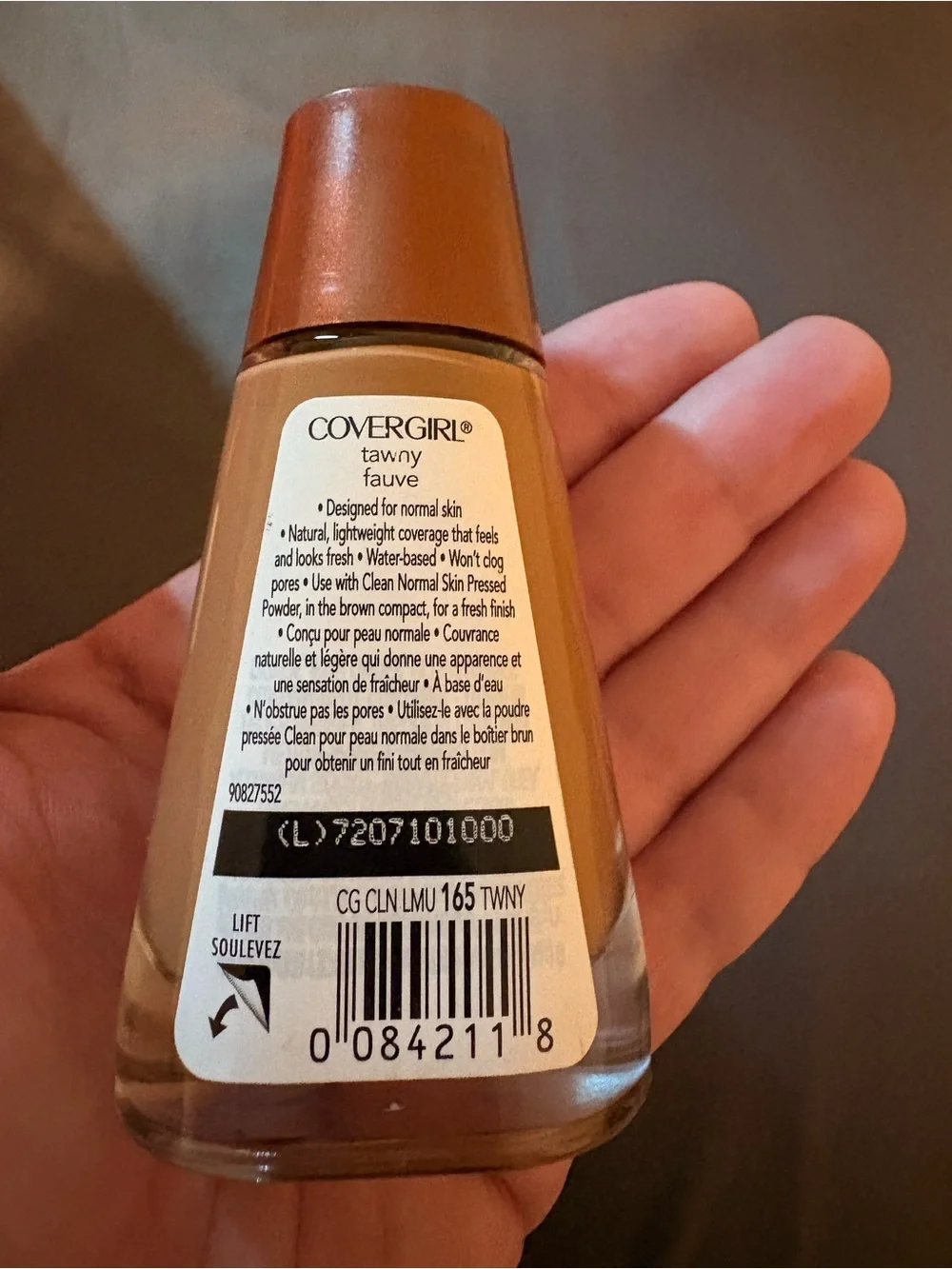 COVERGIRL Clean Liquid Foundation - Tawny 165